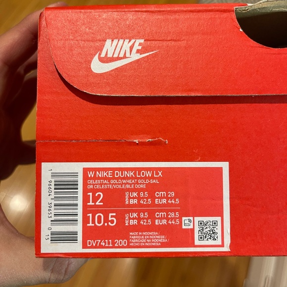 Nike Dunk Low LX - Picture 3 of 7